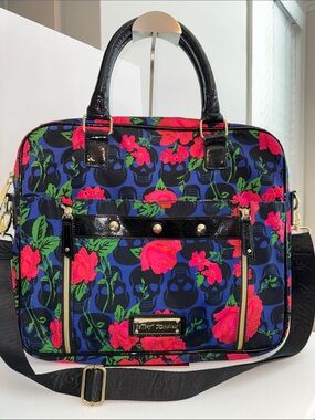 Betsey Johnson Skulls In Bloom Laptop Bag